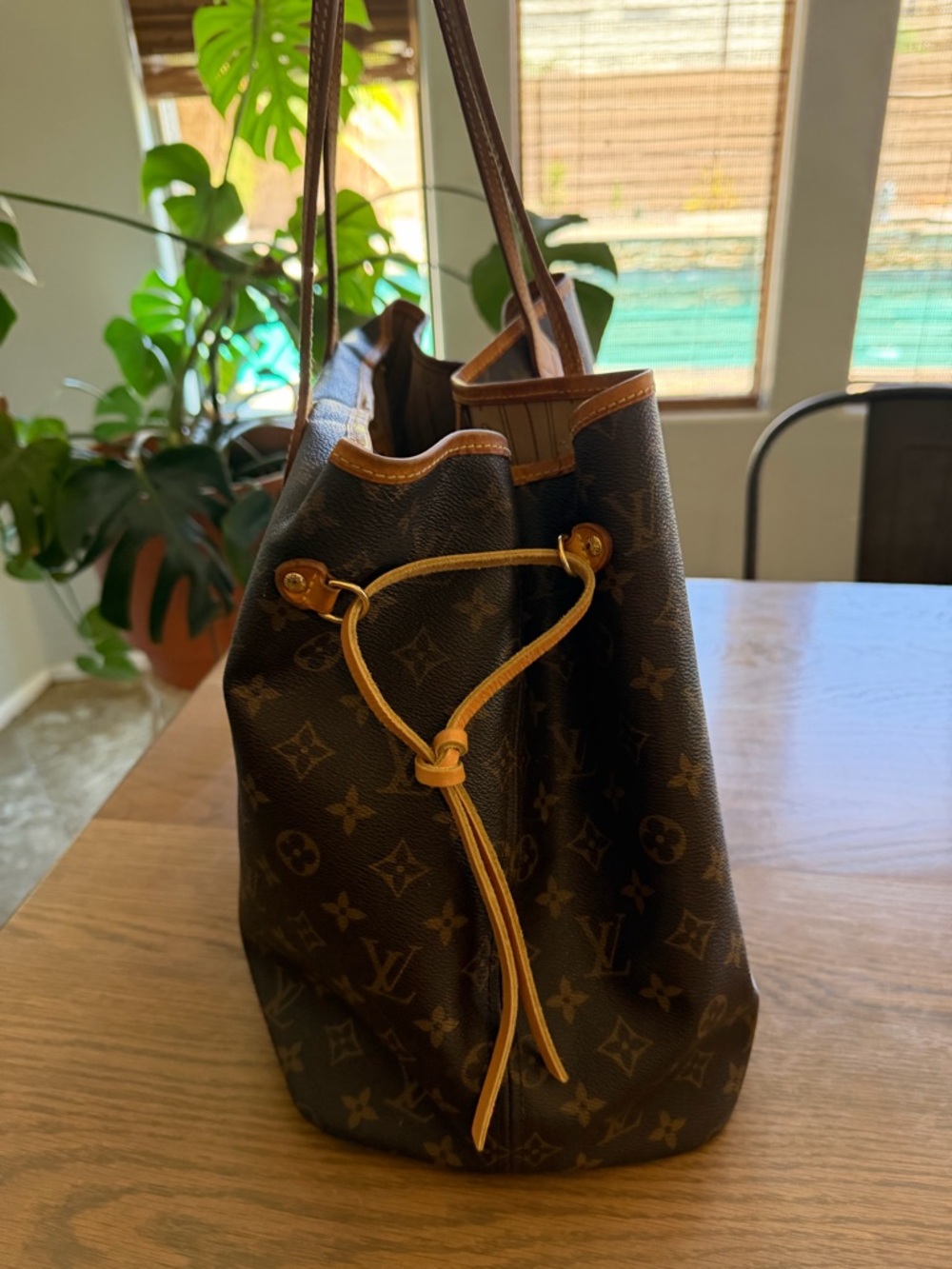 Louis Vuitton Monogram Canvas Tote Neverfull GM - Picture 5 of 10